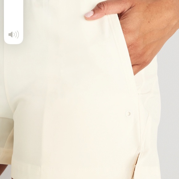 NWT OLD NAVY High-Waisted StretchTech Pull-On Surf Short4-inch inseam - Picture 4 of 9